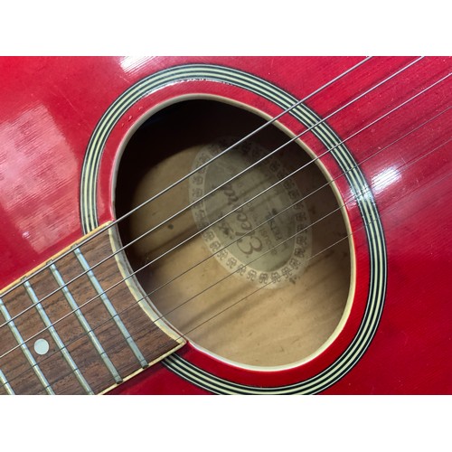 585 - Semi Acoustic Guitar