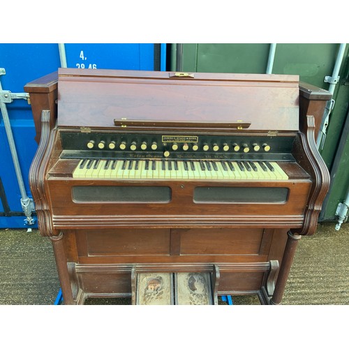 570 - American Organ - Trolley Not Included