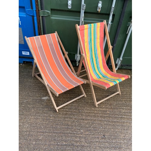 49 - 2x Deck Chairs