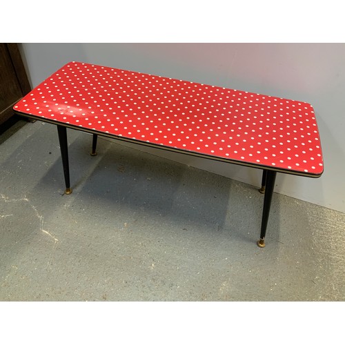 600 - Retro Coffee Table