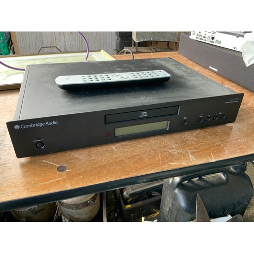 101 - Cambridge Audio CD Player