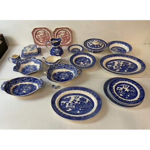 174 - Quantity of Blue and White China - to Include Masons