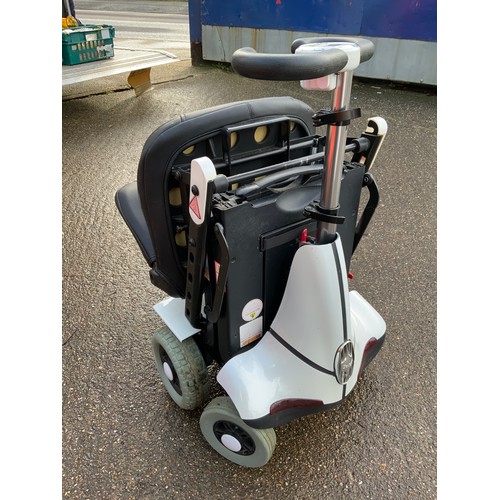 864 - Solax Fold Up Mobility Scooter with Charger