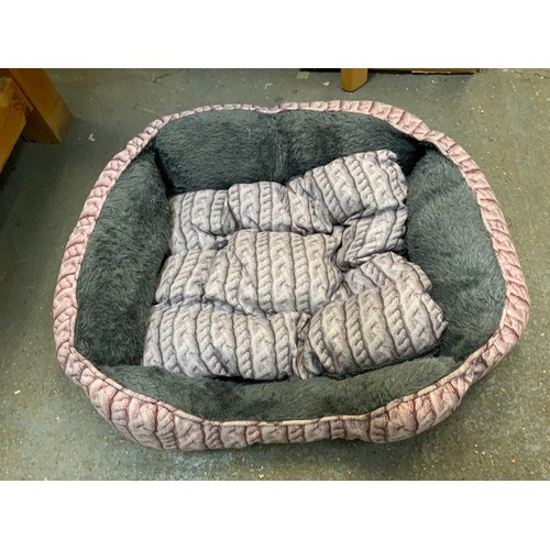 101 - Pet Bed