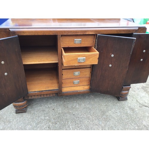 567 - Sideboard with Drawers