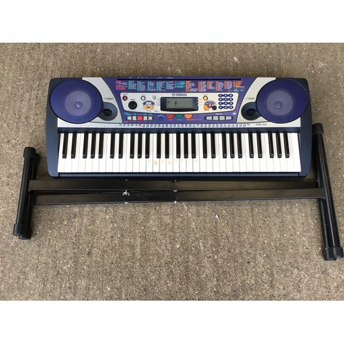 600 - Yamaha Keyboard and Stand