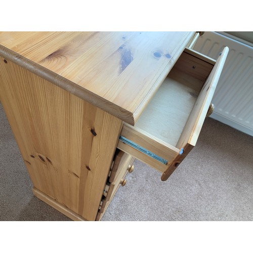 678 - Pine Chest of Drawers