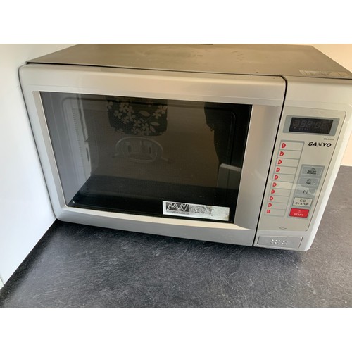 862 - Sanyo Microwave