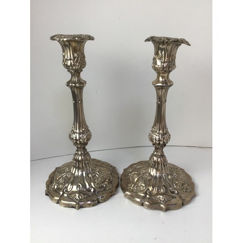 676 - Pair of Silver Candlesticks - H24cm