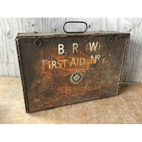 868B - St Johns Ambulance Metal First Aid Box (No Content)