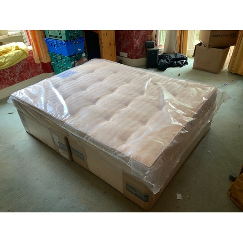 132 - Unused Divan Bed 5ft