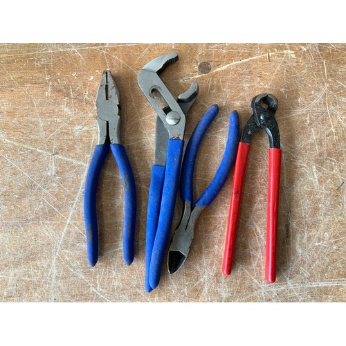 430 - Pliers etc