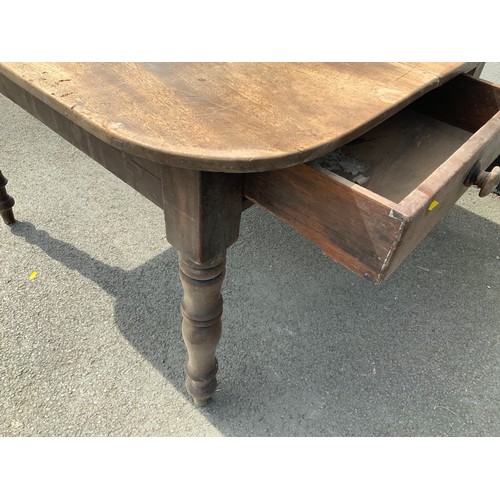 622 - Victorian Mahogany Table