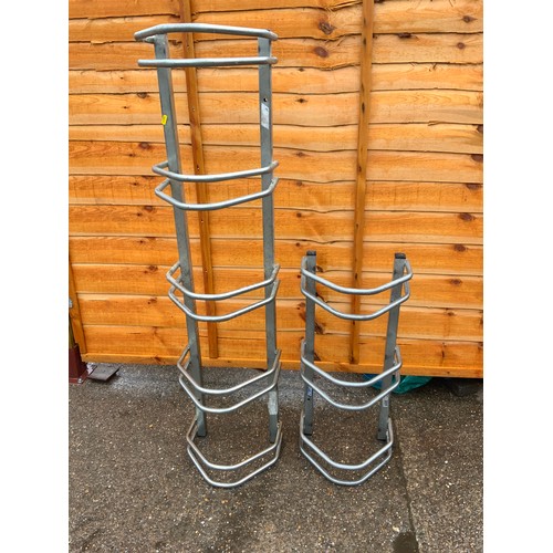 35 - Cycle Racks