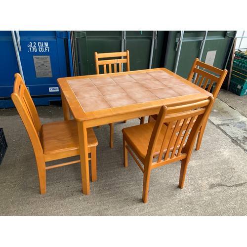 629B - Table and Chairs