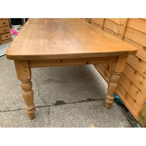 601 - Good Quality Heavy Pine Kitchen Table - L7ft