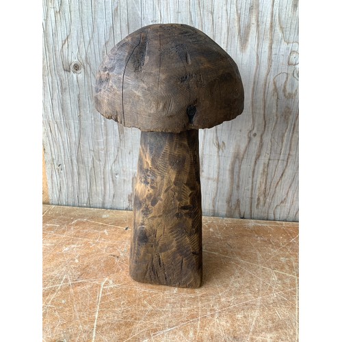 246 - Treen mushroom