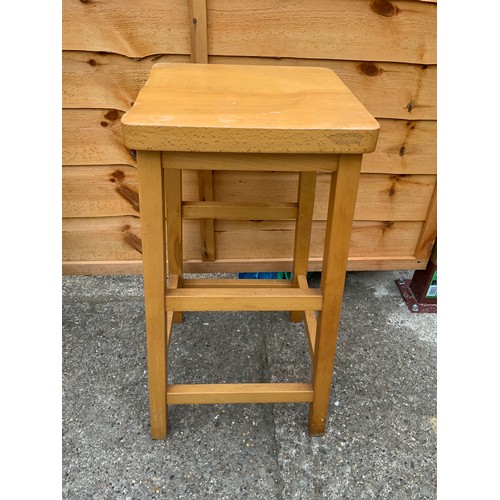 429 - Pine Stool