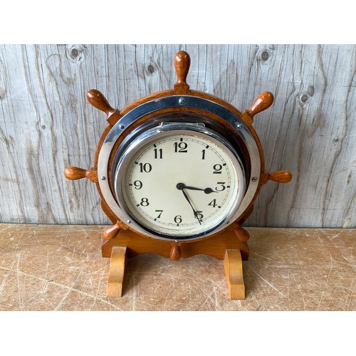 252 - Ships Wheel Clock