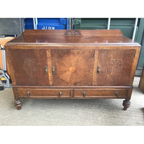 639 - Oak Sideboard with Keys - L135x H86x D48cm