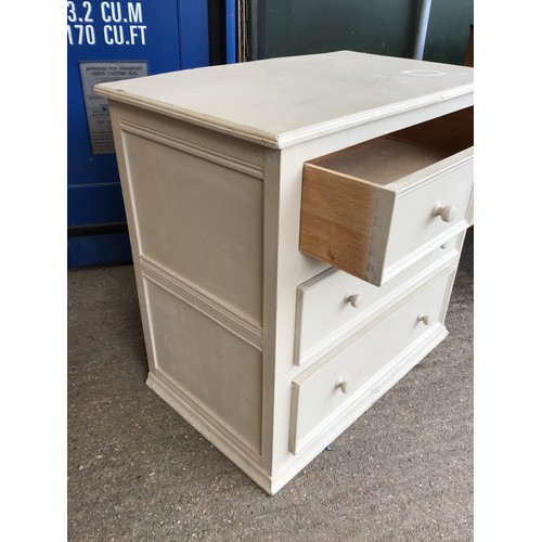 644 - Three Drawer Chest of Drawers - 81cm x 48cm x 78cm