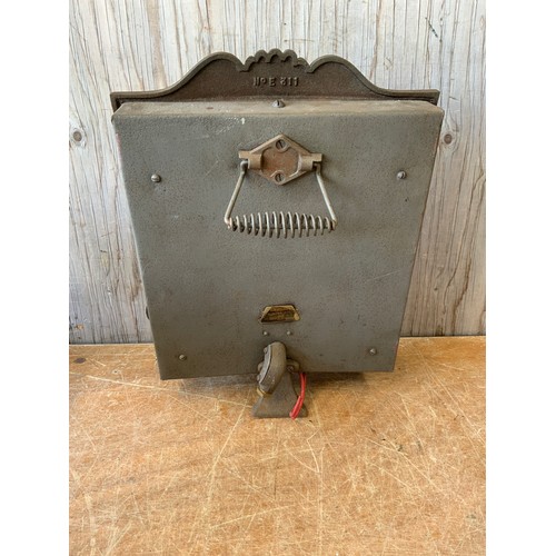 43 - Vintage Cast Fronted Electric Fire