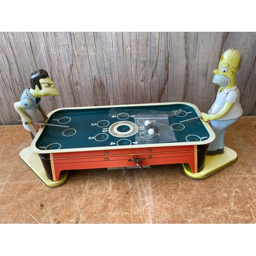 687 - Simpsons Homer and Moe’s Clockwork Pool Table