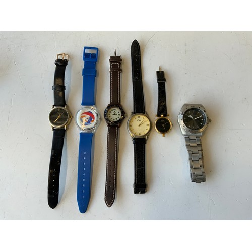 688 - Selection of Watches