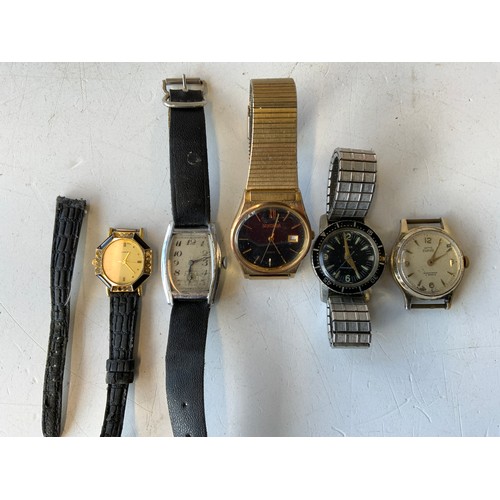 677 - Selection of Watches