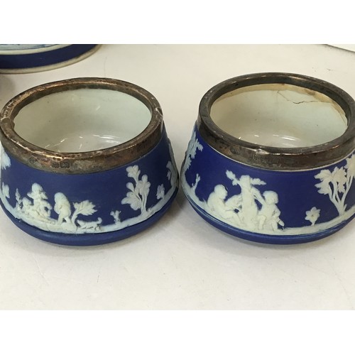 267 - Wedgwood Jasperware