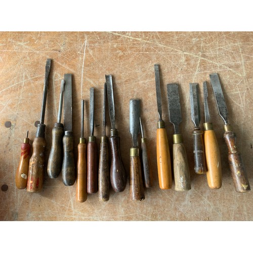 695 - Selection of Woodturning Tools/Chisels