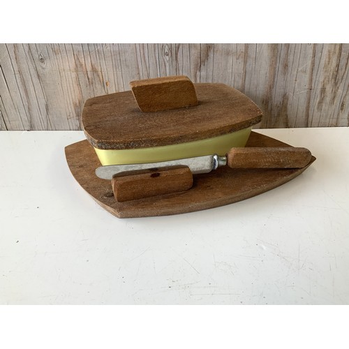 682 - Retro Butter Dish