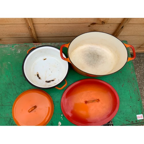 271 - Cast Iron Casserole and Enamel Pan