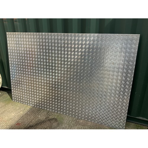 150C - Chequer Plate - 240cm x 150cm