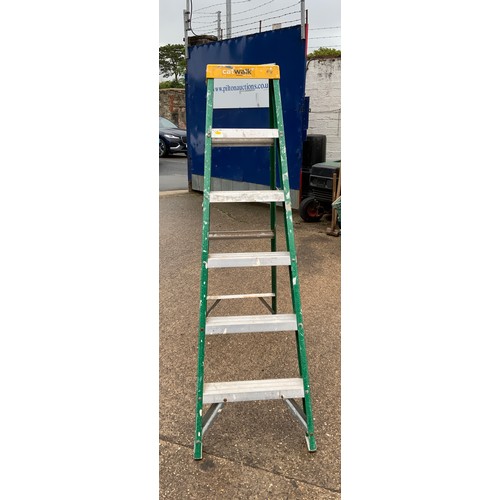 106 - Five Tread Step Ladder