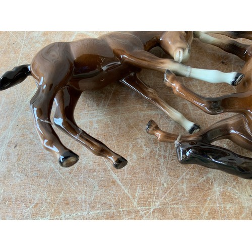 710 - Various Animal Ornaments to Include Beswick (Repair to Legs)