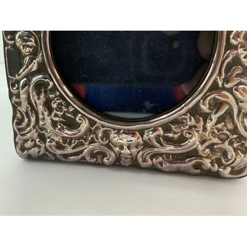 751 - Silver Frame - Hallmarked Birmingham 1992 - 10cm x 10cm