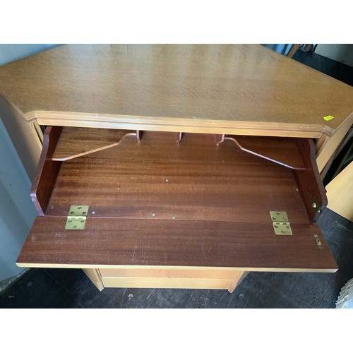 572 - G Plan Corner Bureau