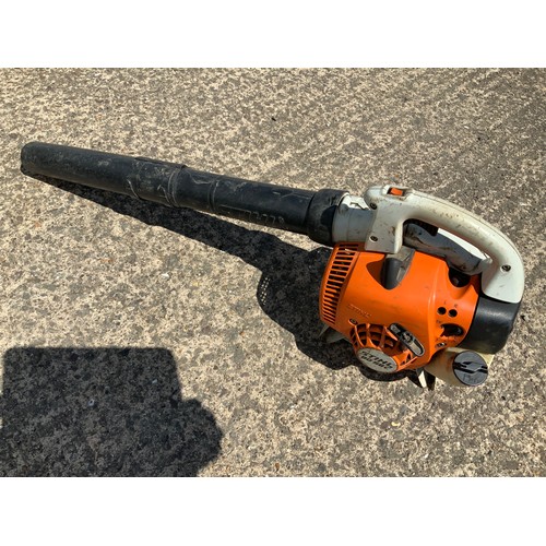 45 - Stihl Leaf Blower - Working