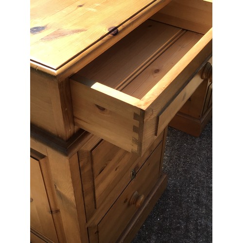 594A - Pine Nine Drawer Twin Pedestal Desk with Key