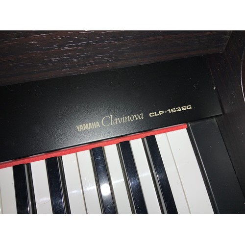 586 - Yamaha Clavinova Electric Piano