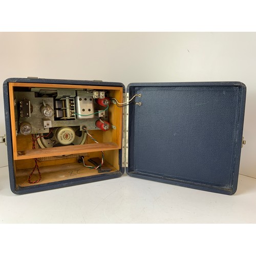 418 - Roberts P4D Valve Radio