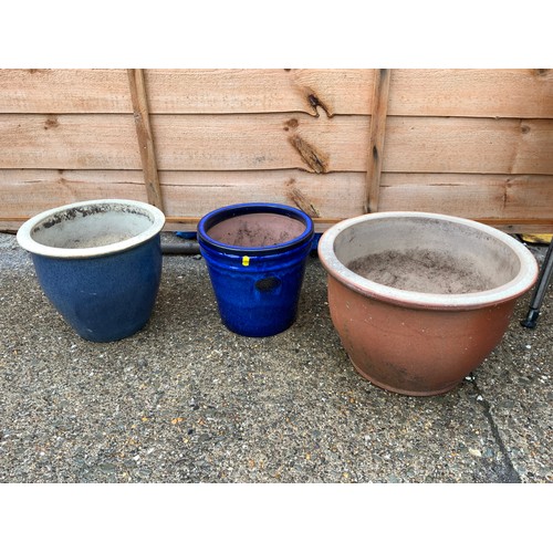 126 - 3x Garden Planters