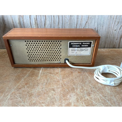 213 - Roberts RM20 Radio