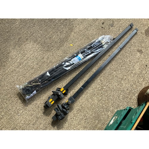 3 - Drain Rods and Roof Bars