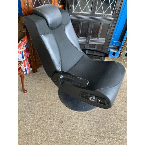 598 - Gaming Chair