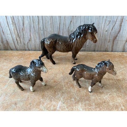 729 - 3x Beswick Horses/Ponies