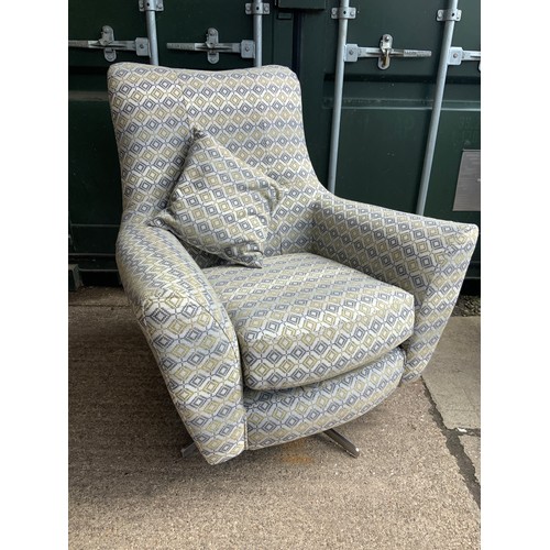 721 - Swivel Chair