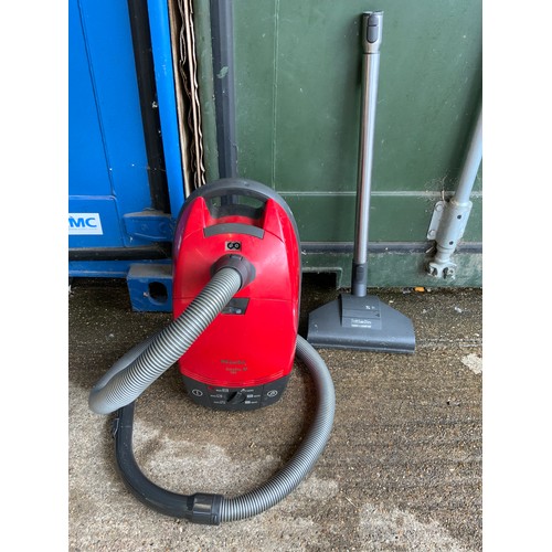 816 - Miele Cat and Dog Vacuum Cleaner