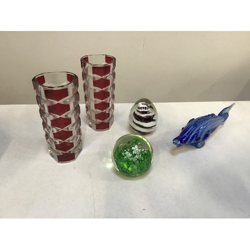 766 - Pair of Luminarc 1970s Vases, Paperweights and Glass Fish